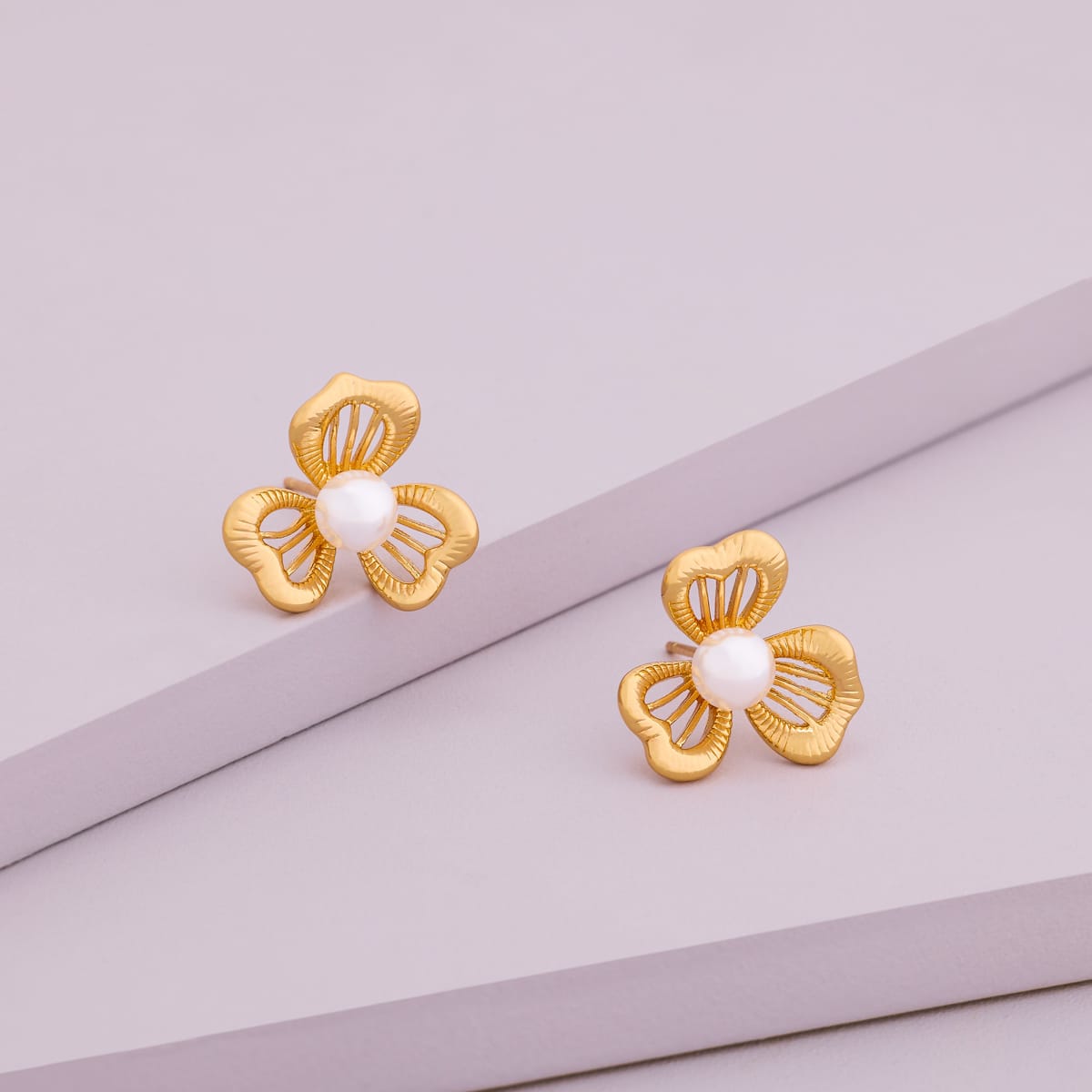 Trendy Earring Trendy Earring 200045