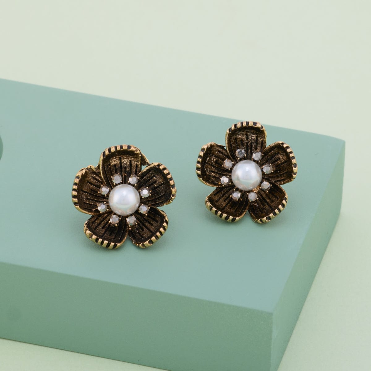 Trendy Earring Trendy Earring 189906