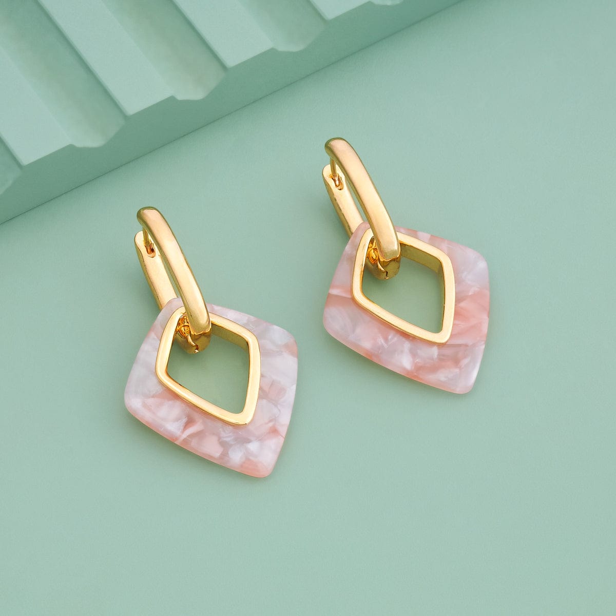 Trendy Earring Trendy Earring 190070