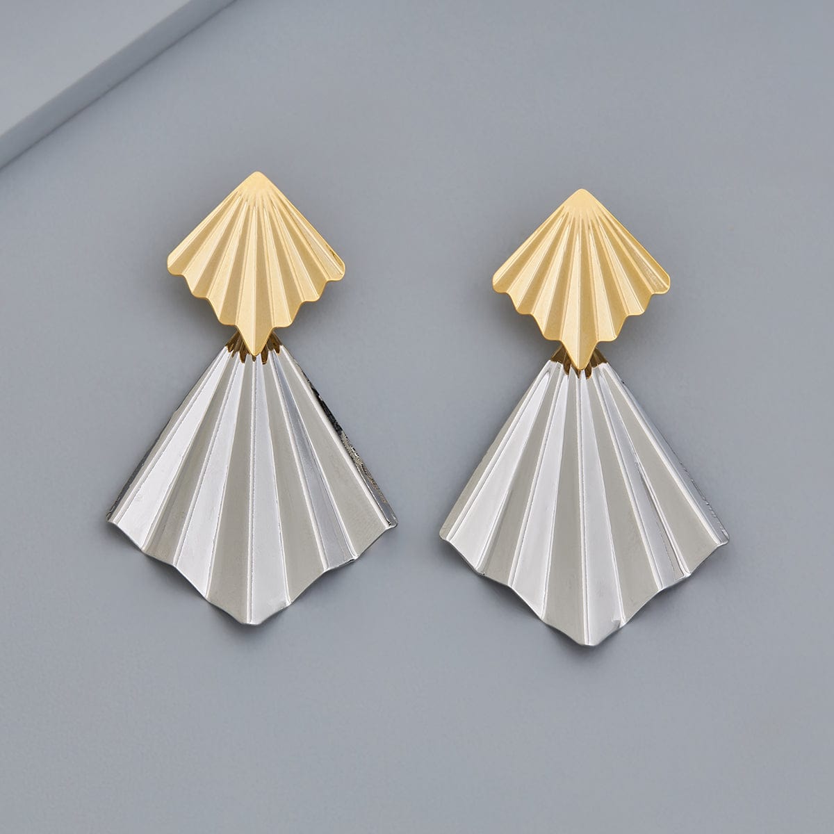 Trendy Earring Trendy Earring 166817
