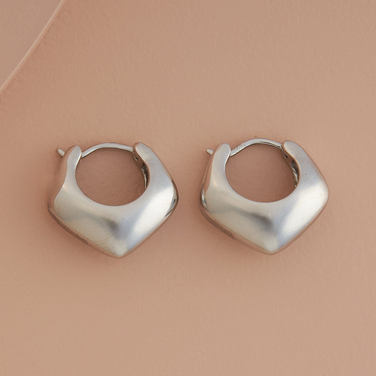 Trendy Earring Trendy Earring 184512