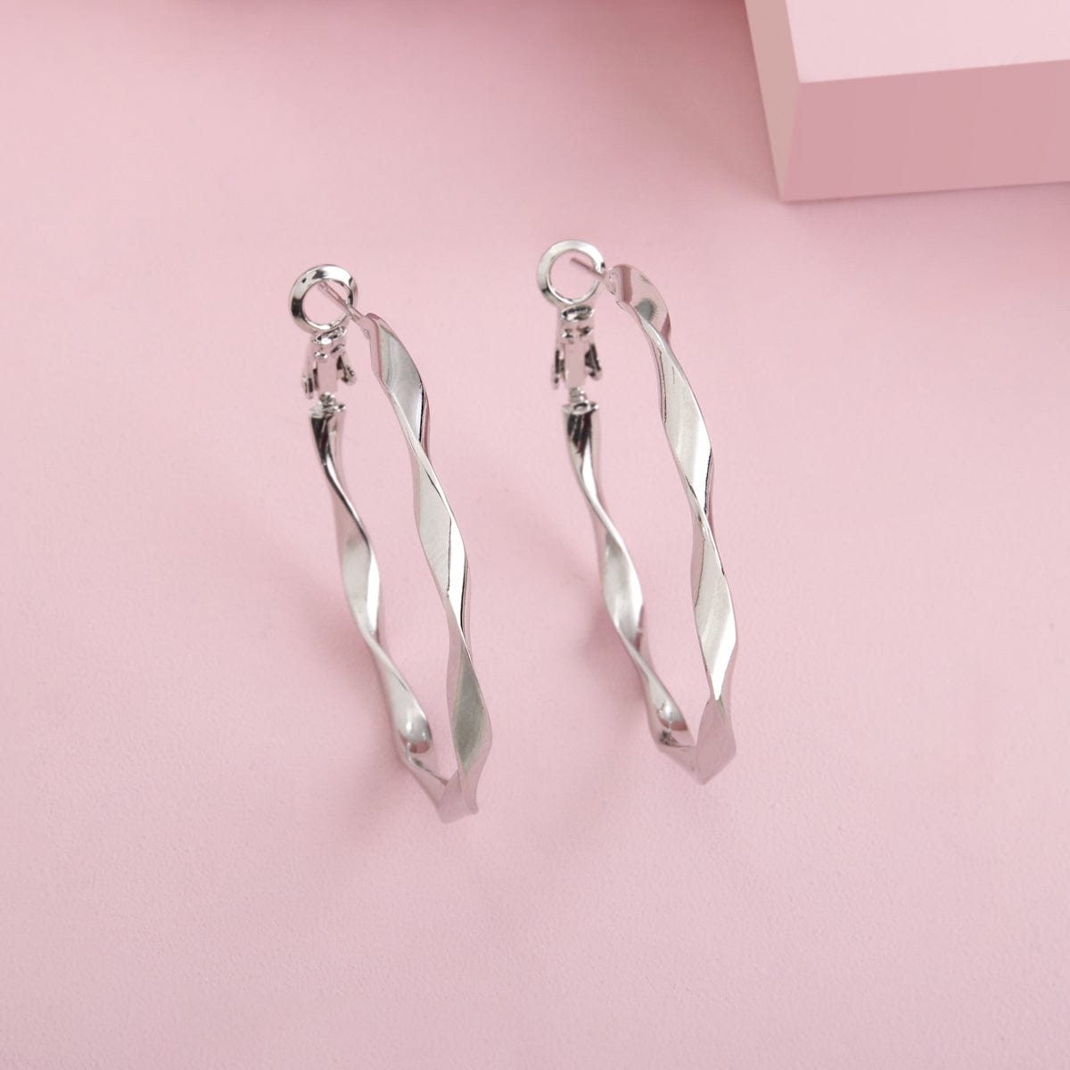 Trendy Earring Trendy Earring 192634