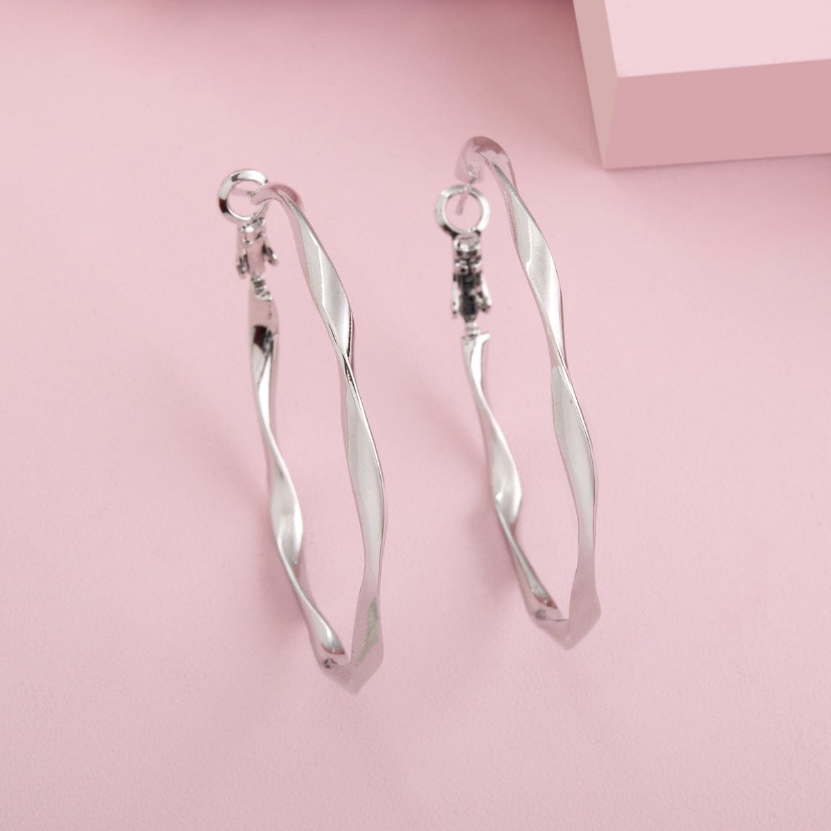 Trendy Earring Trendy Earring 192635