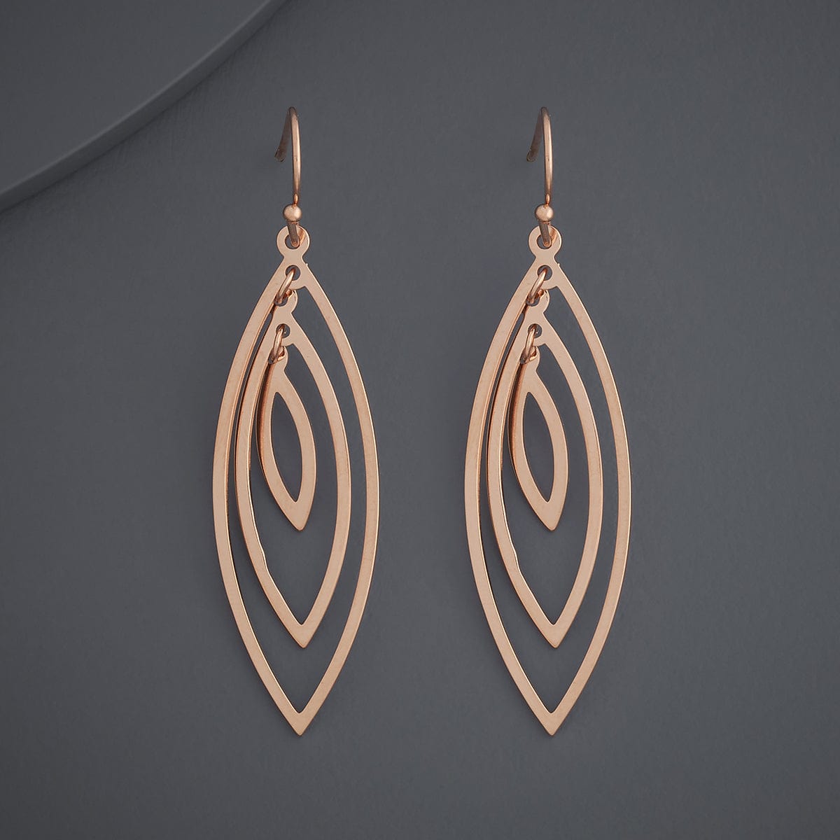 Trendy Earring Trendy Earring 184361