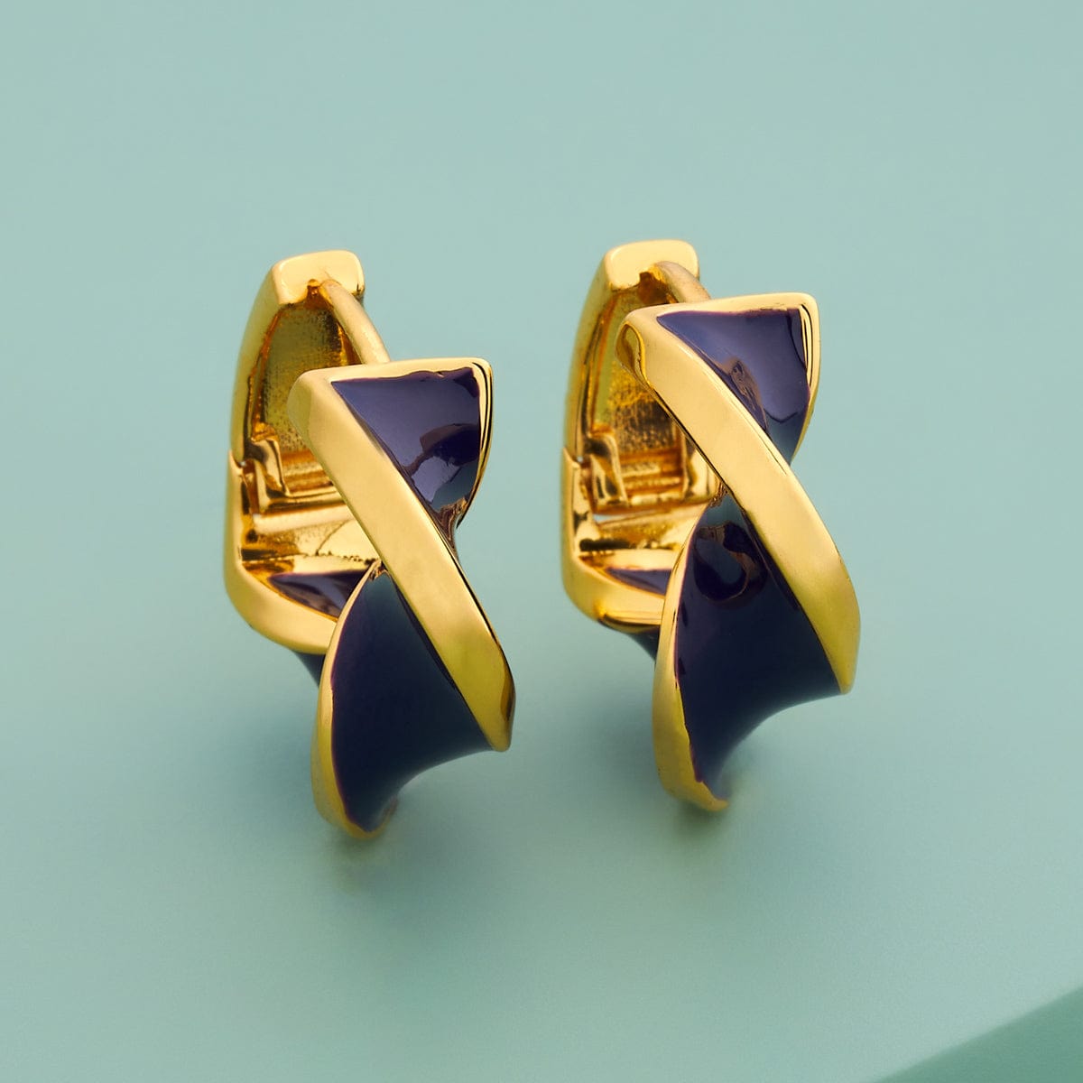 Trendy Earring Trendy Earring 189691