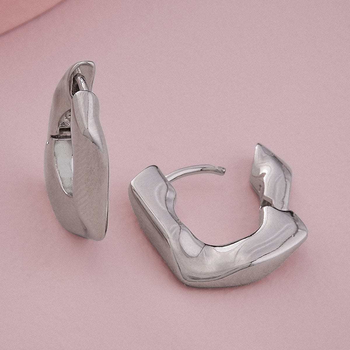 Trendy Earring Trendy Earring 160010