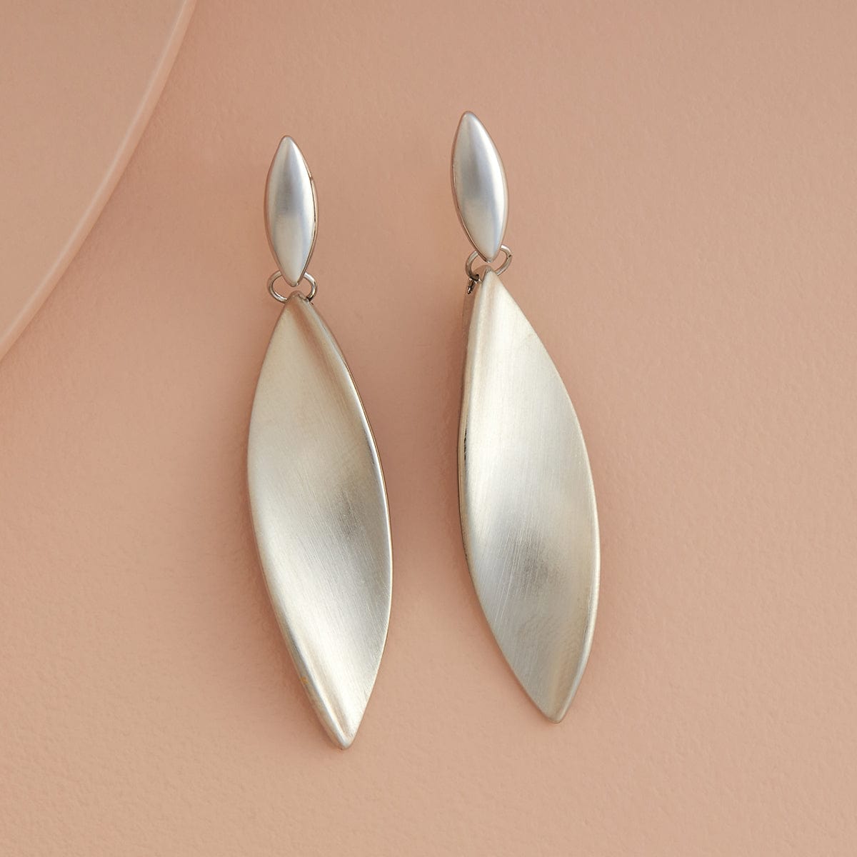 Trendy Earring Trendy Earring 183526