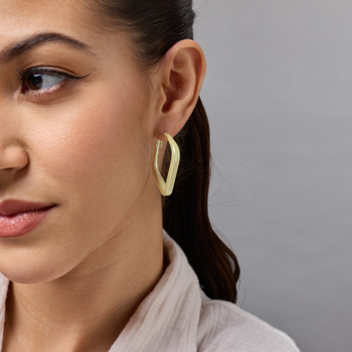 Trendy Earring Trendy Earring 190190