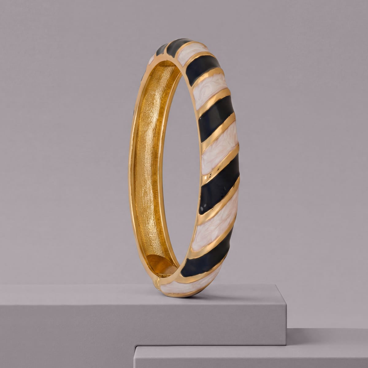 Trendy Kada Trendy Kada 198362