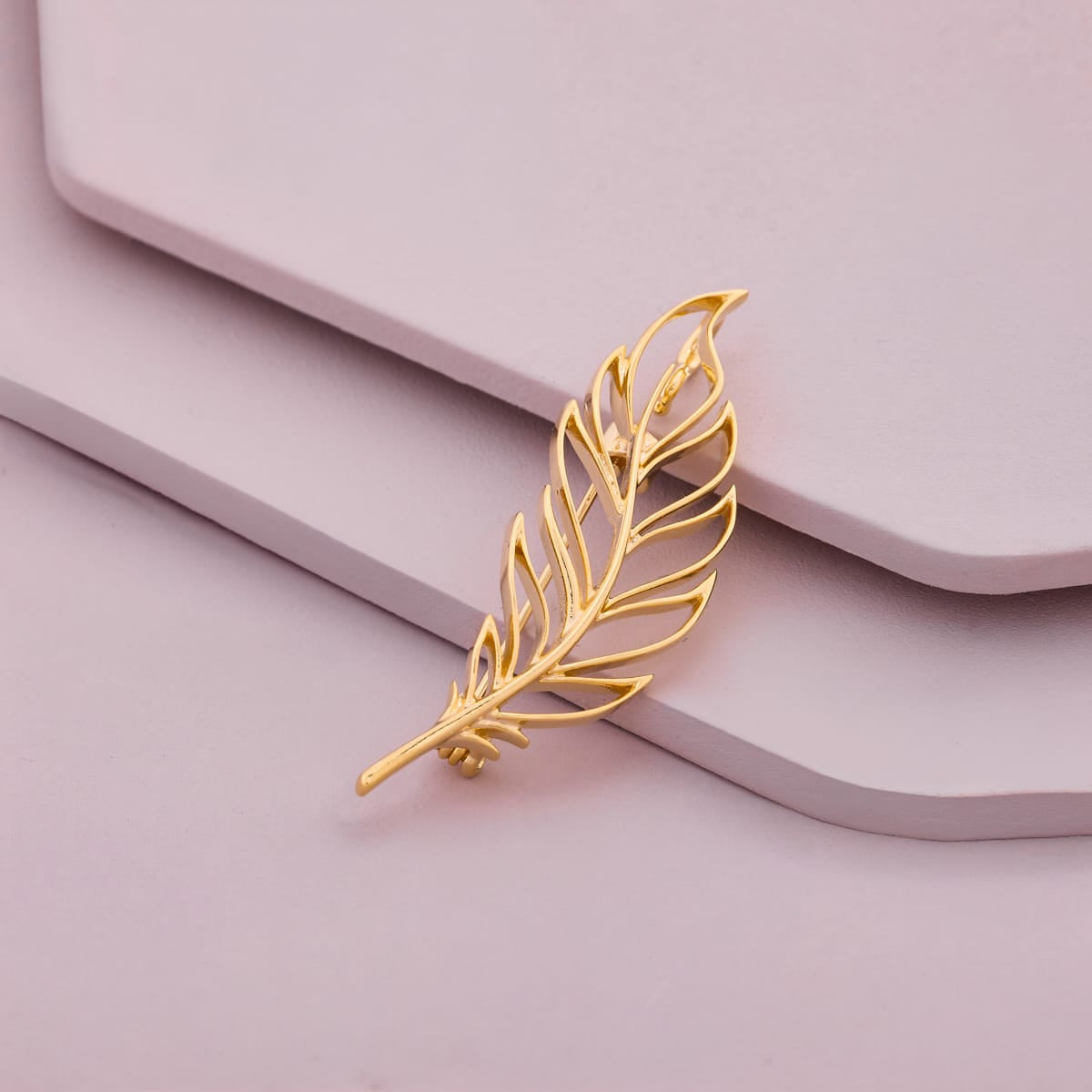 Trendy Saree Brooch Trendy Saree Brooch 204441