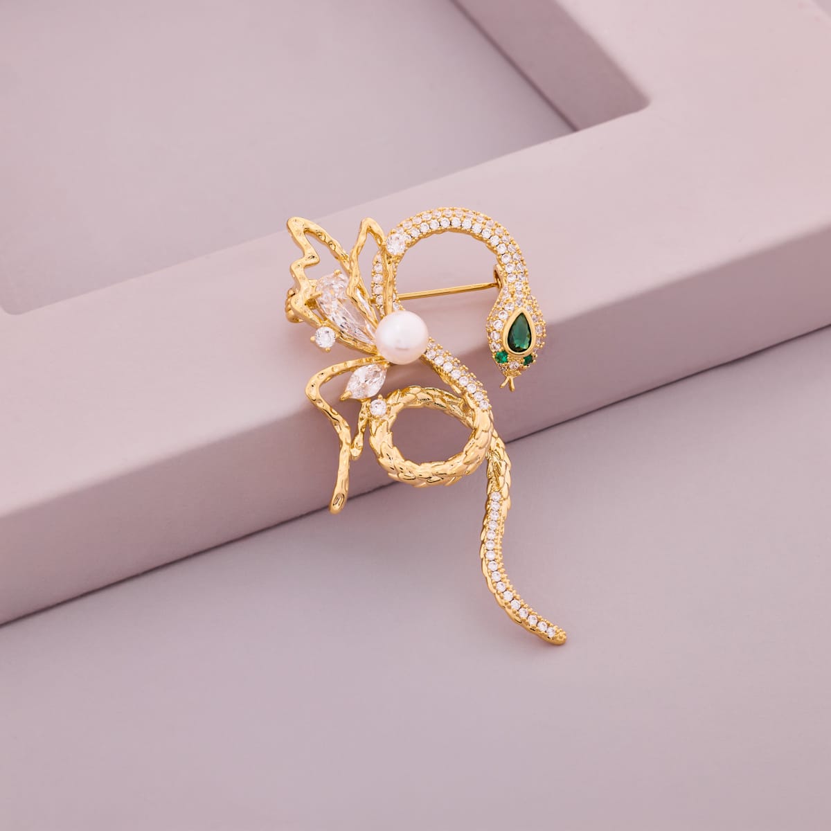 Trendy Saree Brooch Trendy Saree Brooch 204466