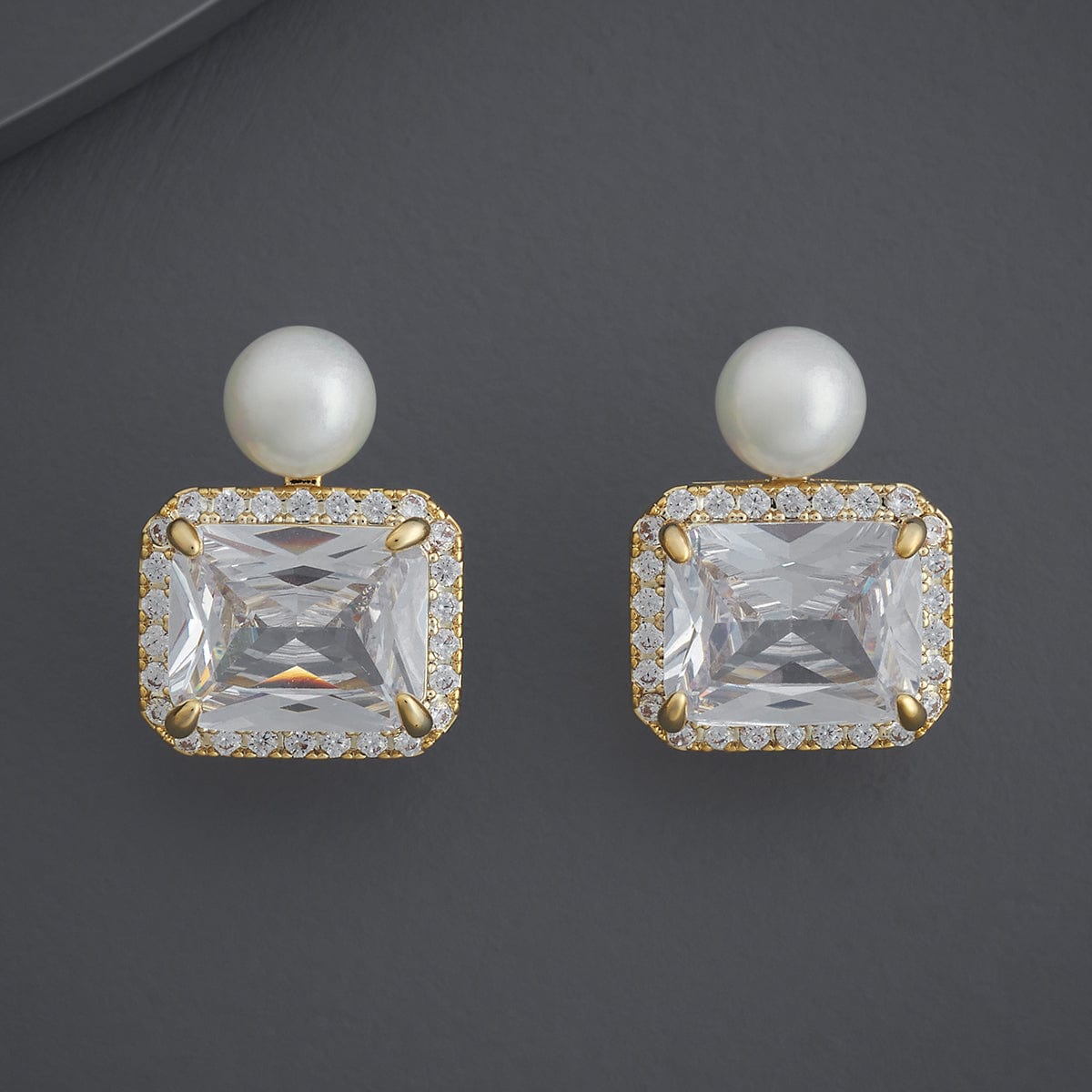 Trendy Zircon Earring Trendy Earring 183546