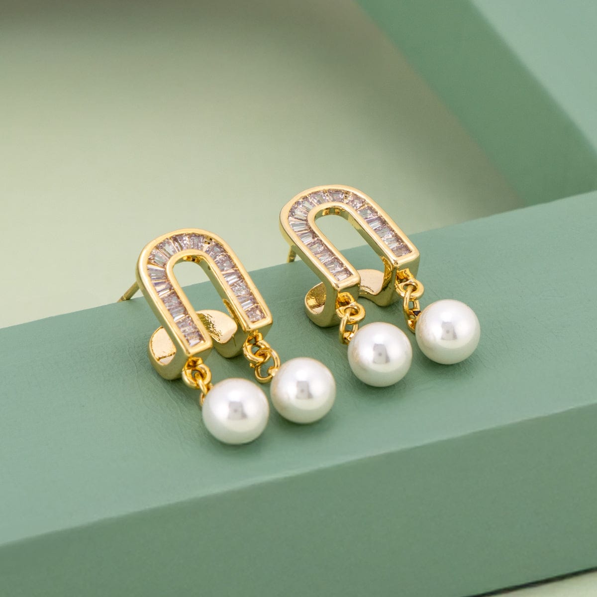 Trendy Zircon Earring Trendy Earring 187556