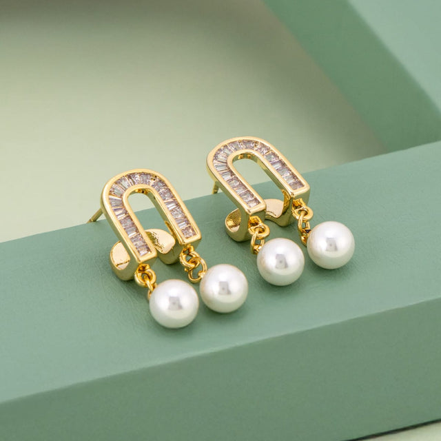 Trendy Zircon Earring Trendy Earring 187556