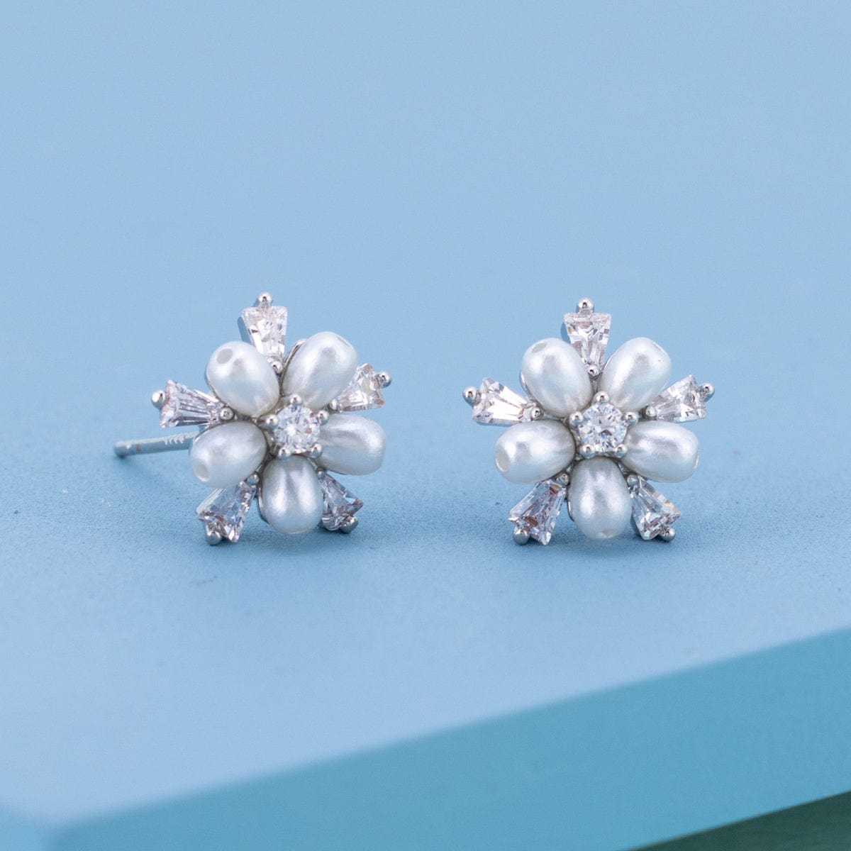 Trendy Zircon Earring Trendy Earring 187421