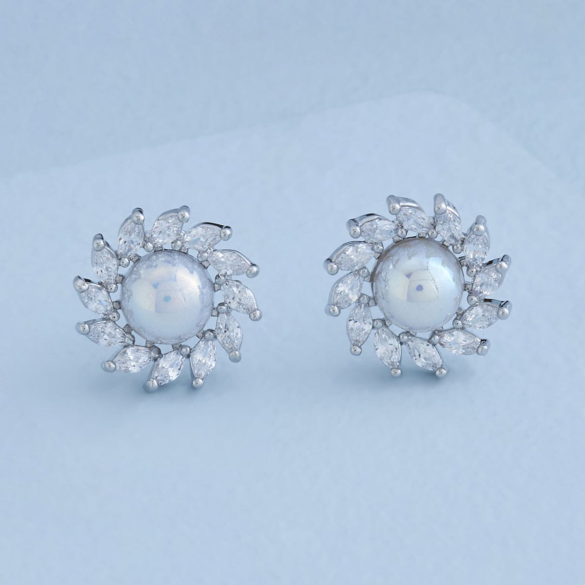 Trendy Zircon Earring Trendy Zircon Earring 156483