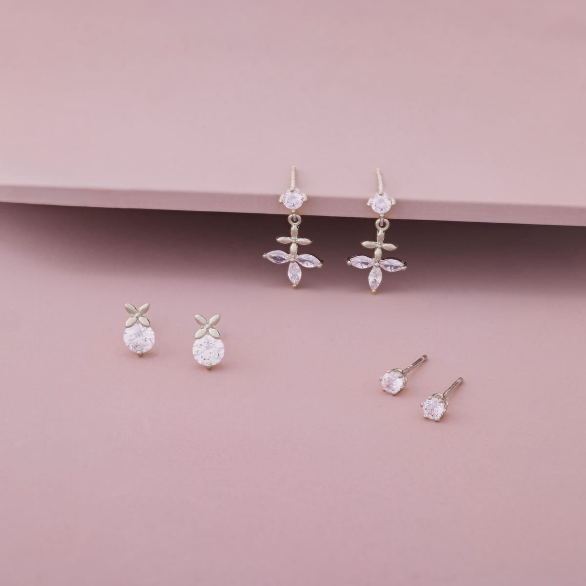 Trendy Zircon Earring Trendy Earring 204453