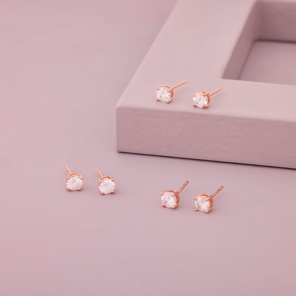 Trendy Zircon Earring Trendy Earring 204498