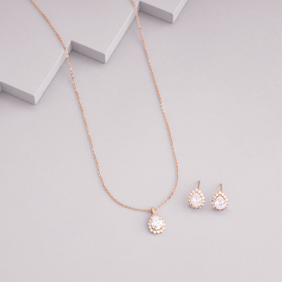 Trendy Zircon Necklace Trendy Necklace 186046