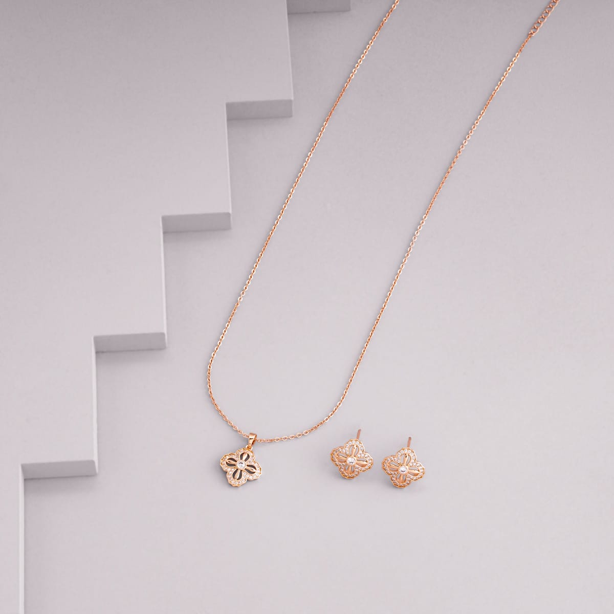 Trendy Zircon Necklace Trendy Necklace 203577