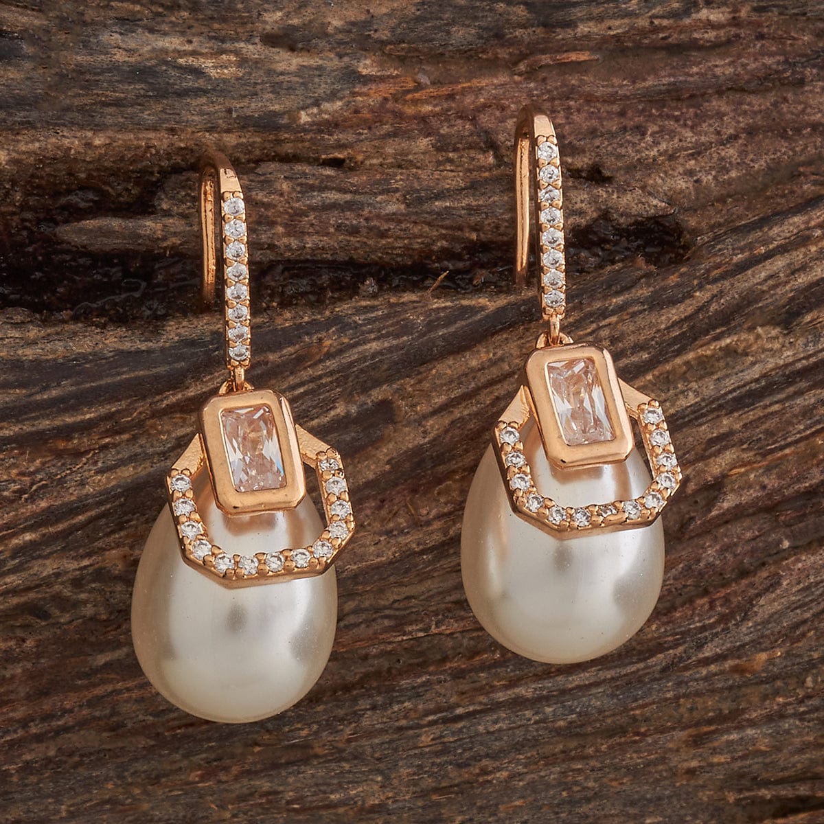 Zircon Earring Zircon Earring 186596