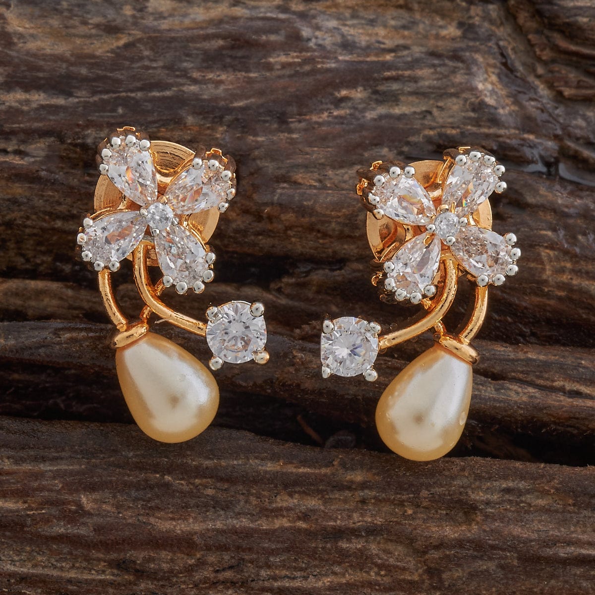 Zircon Earring Zircon Earring 182446