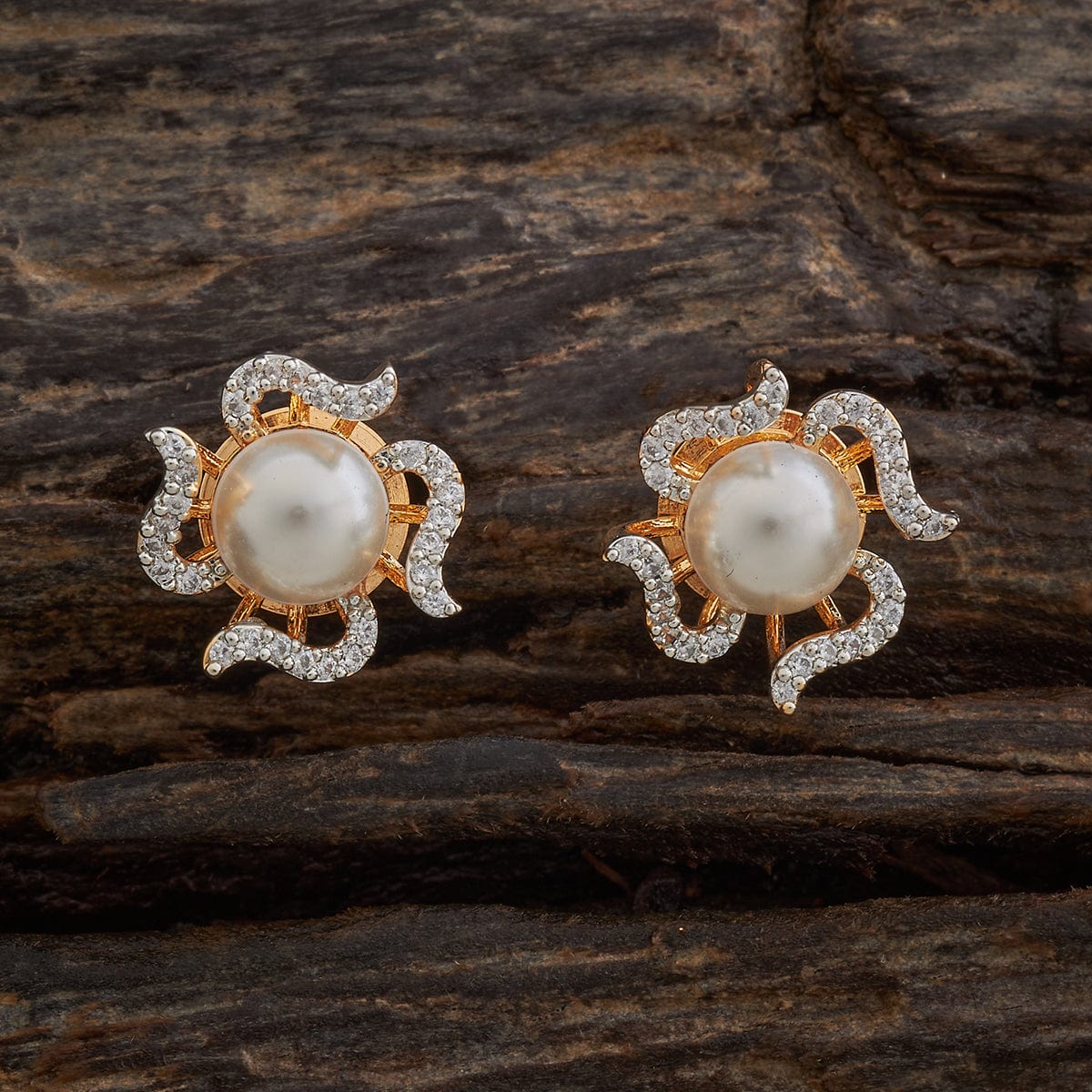 Zircon Earring Zircon Earring 182462