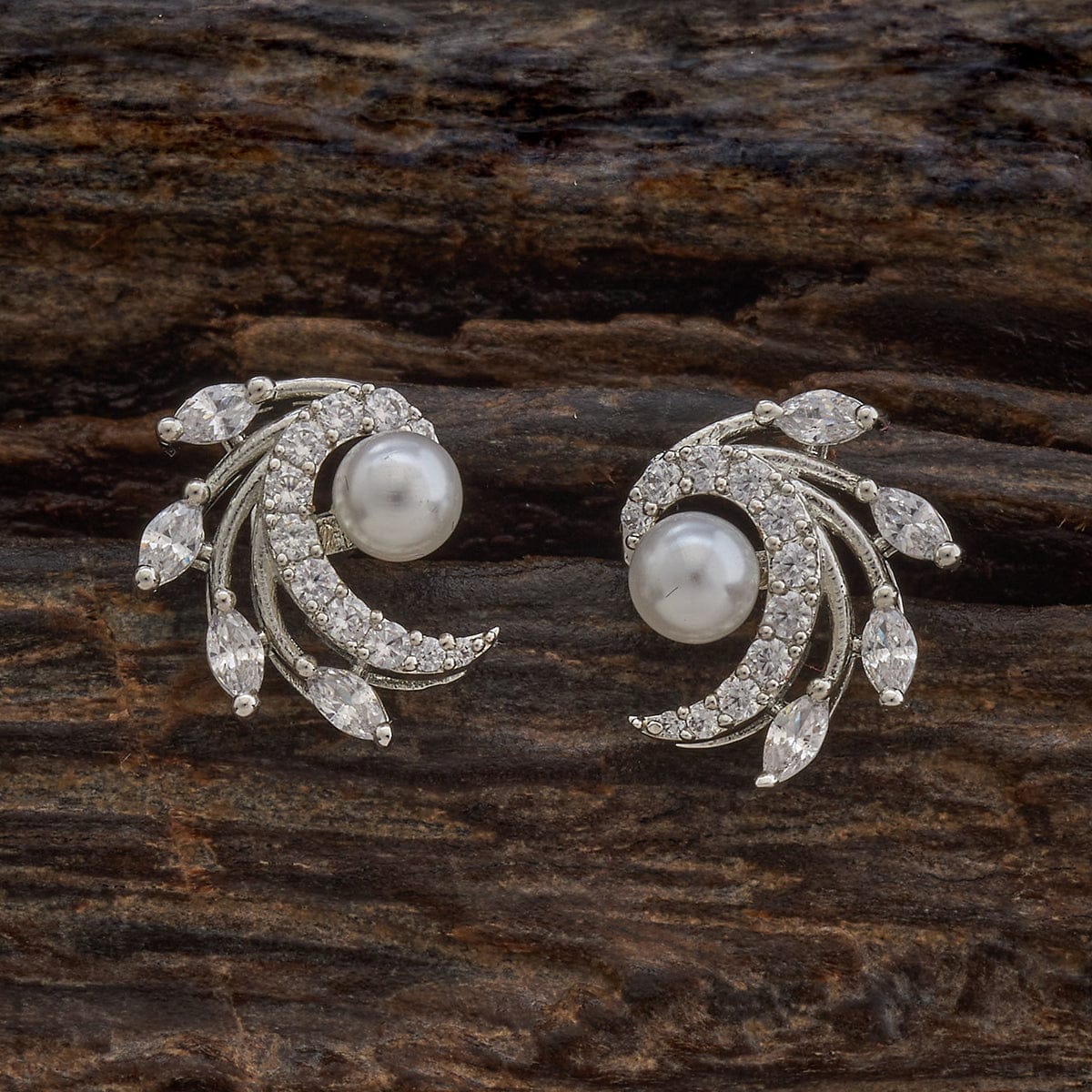 Zircon Earring Zircon Earring 182459