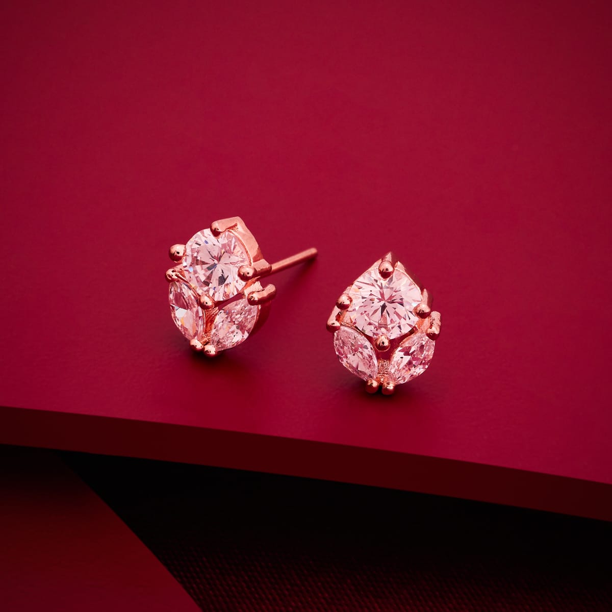 Zircon Earring Zircon Earring 150345