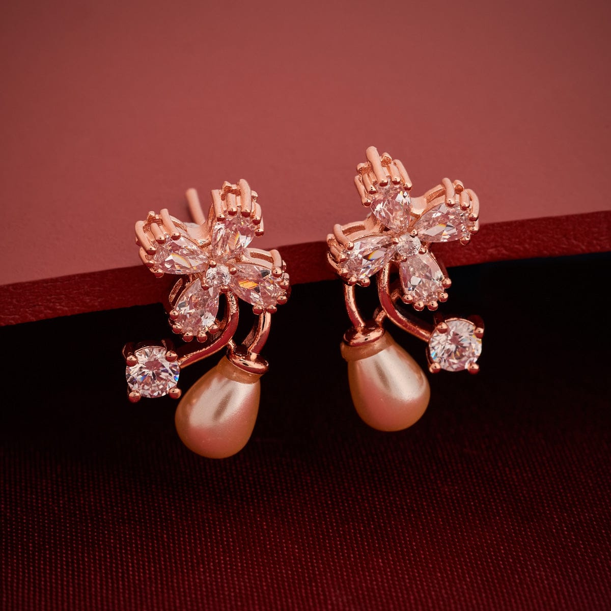 Zircon Earring Zircon Earring 182446