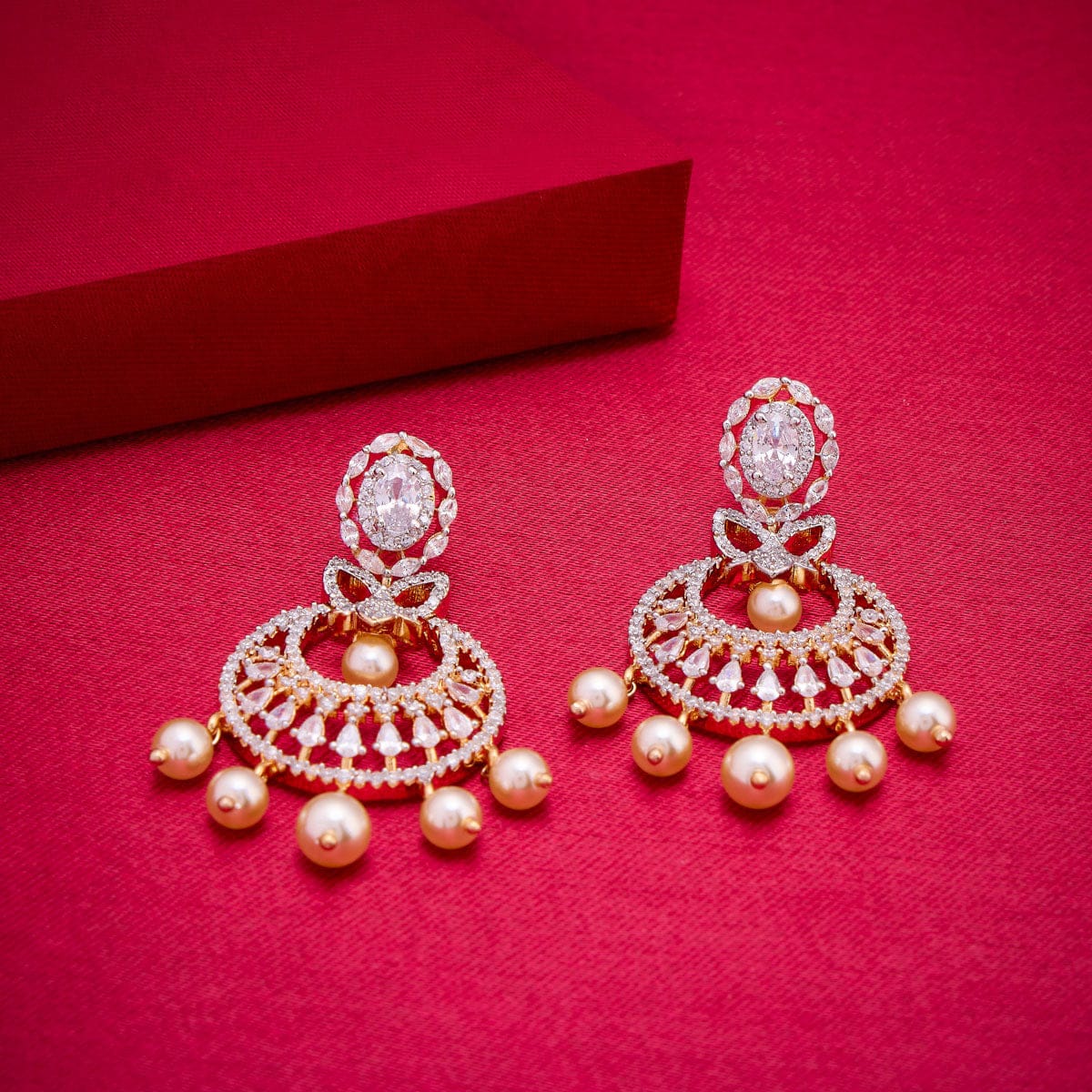 Zircon Earring Zircon Earring 185619