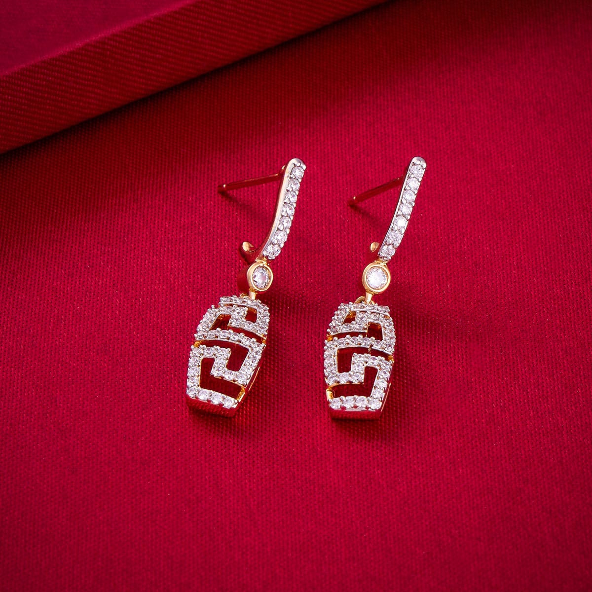 Zircon Earring Zircon Earring 187654