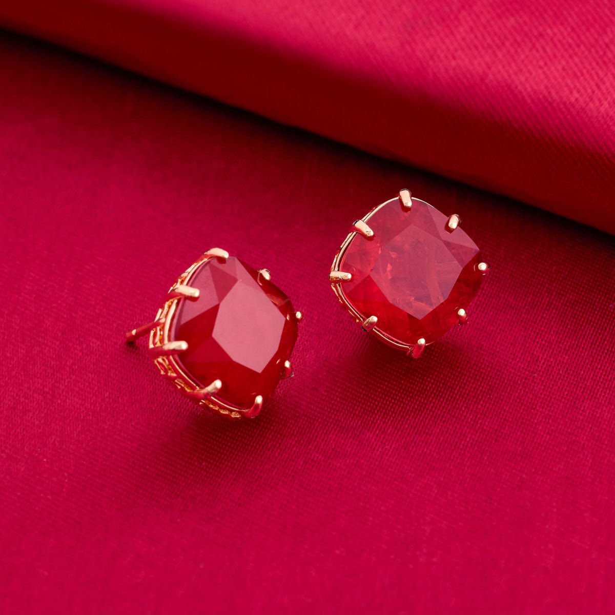 Zircon Earring Zircon Earring 187656