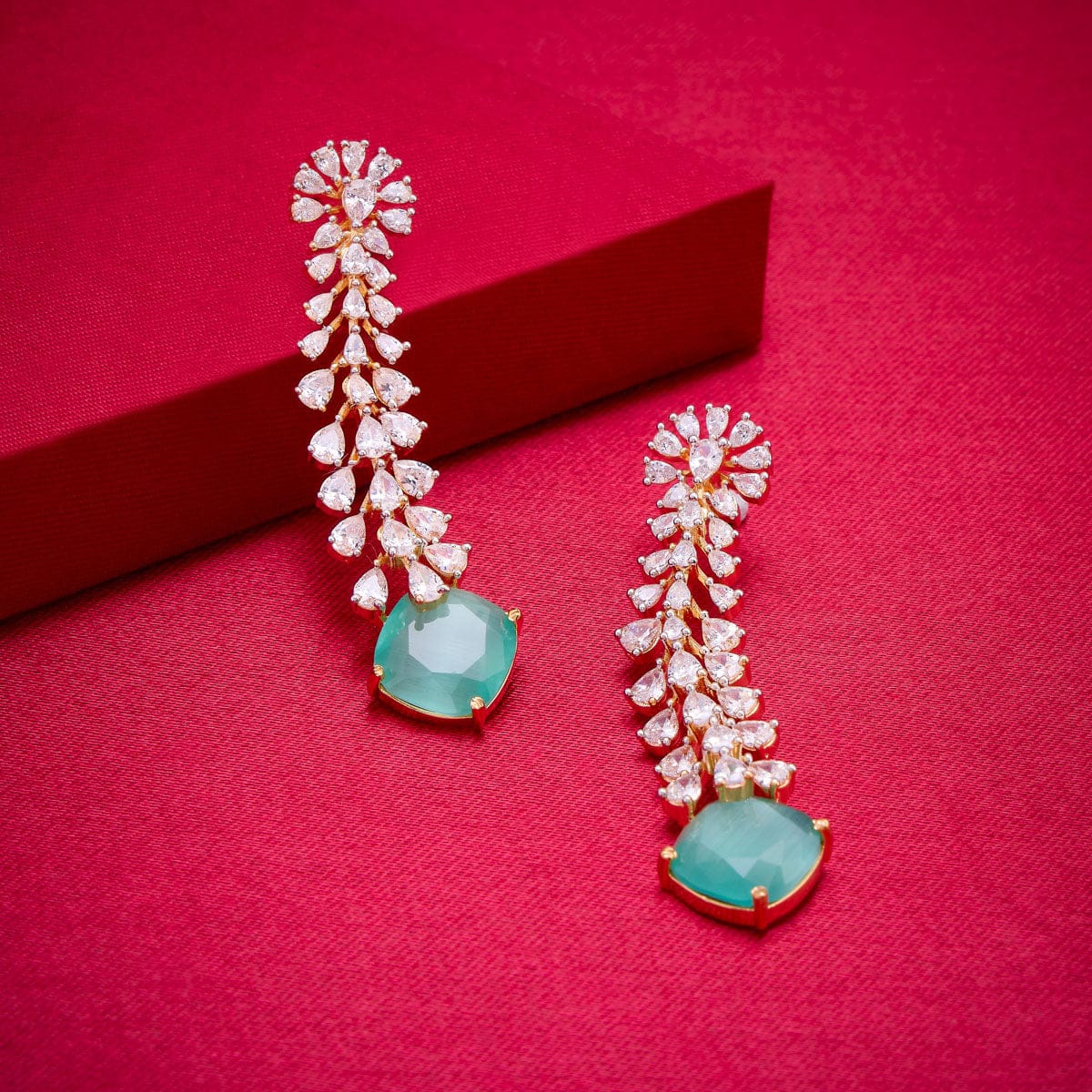 Zircon Earring Zircon Earring 187822