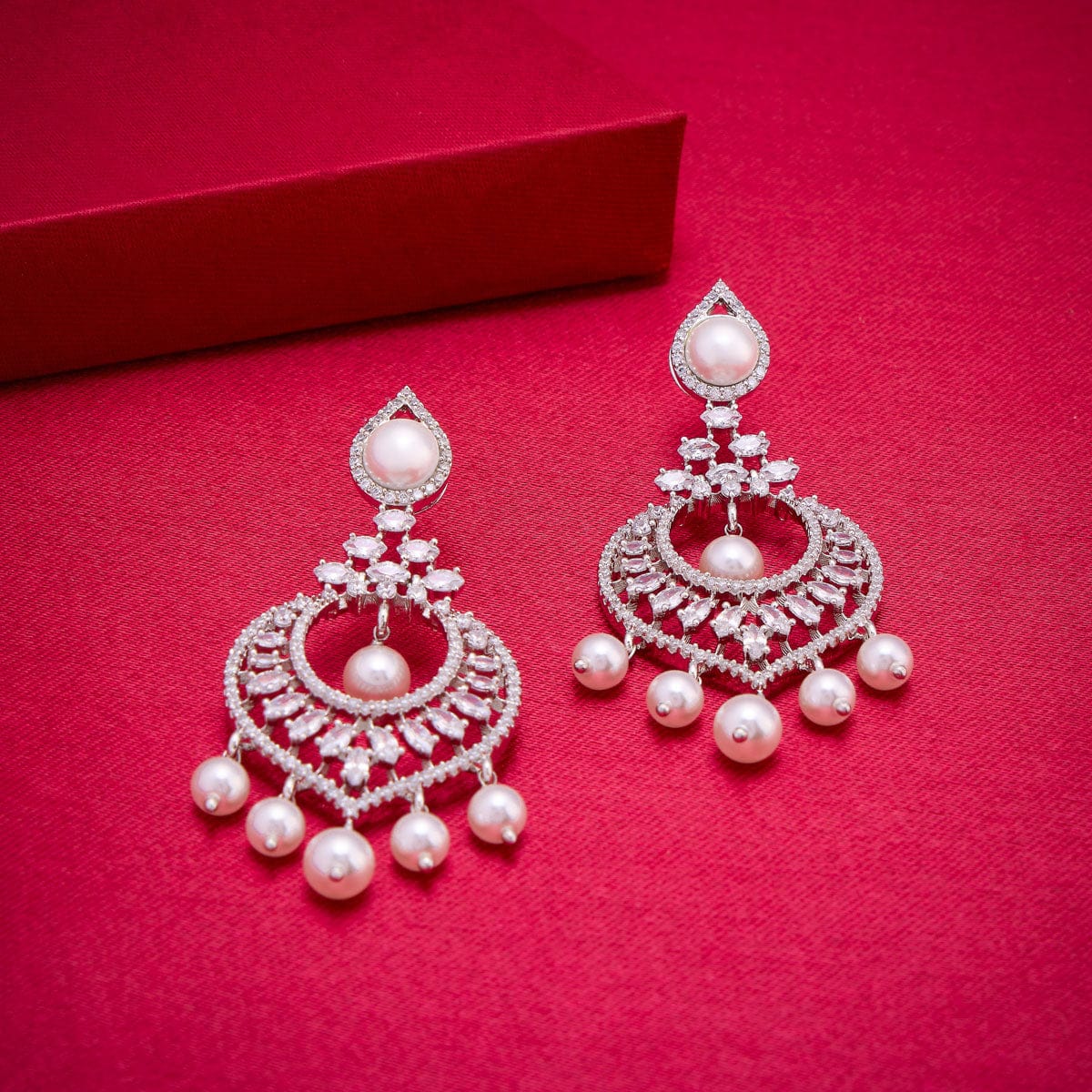 Zircon Earring Zircon Earring 187854