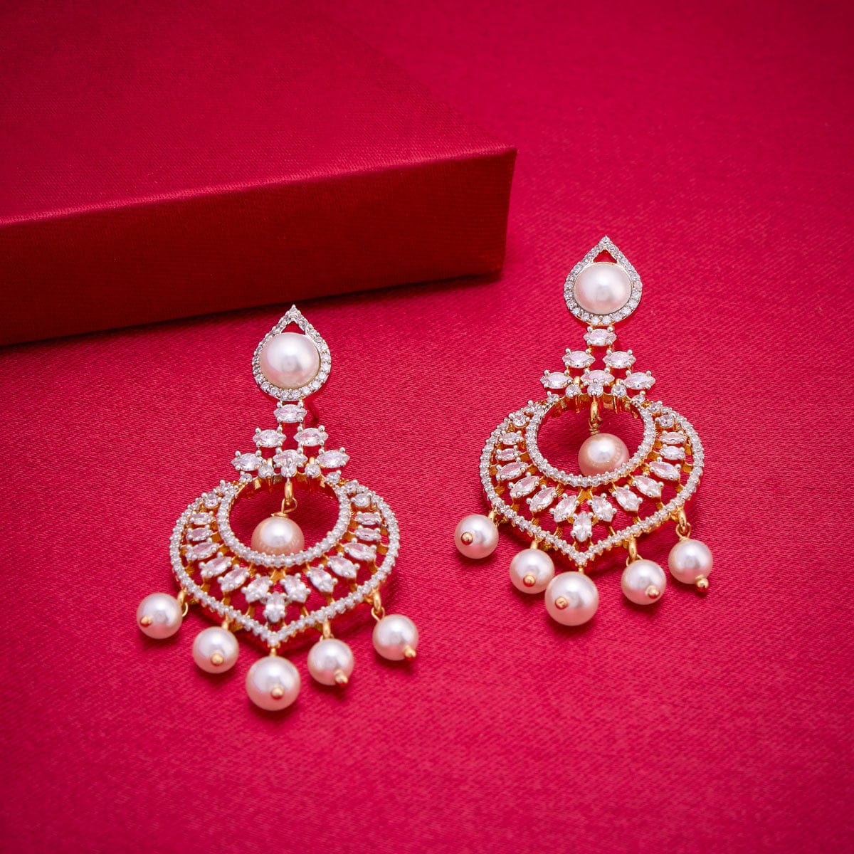 Zircon Earring Zircon Earring 187854