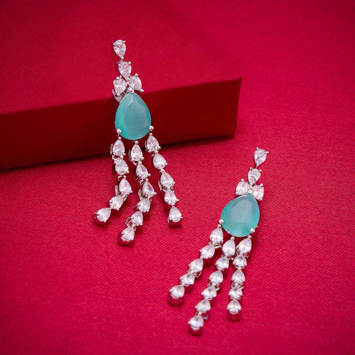 Zircon Earring Zircon Earring 188009