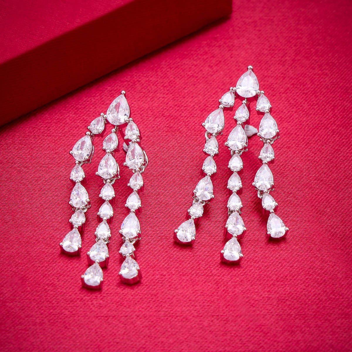 Zircon Earring Zircon Earring 188825