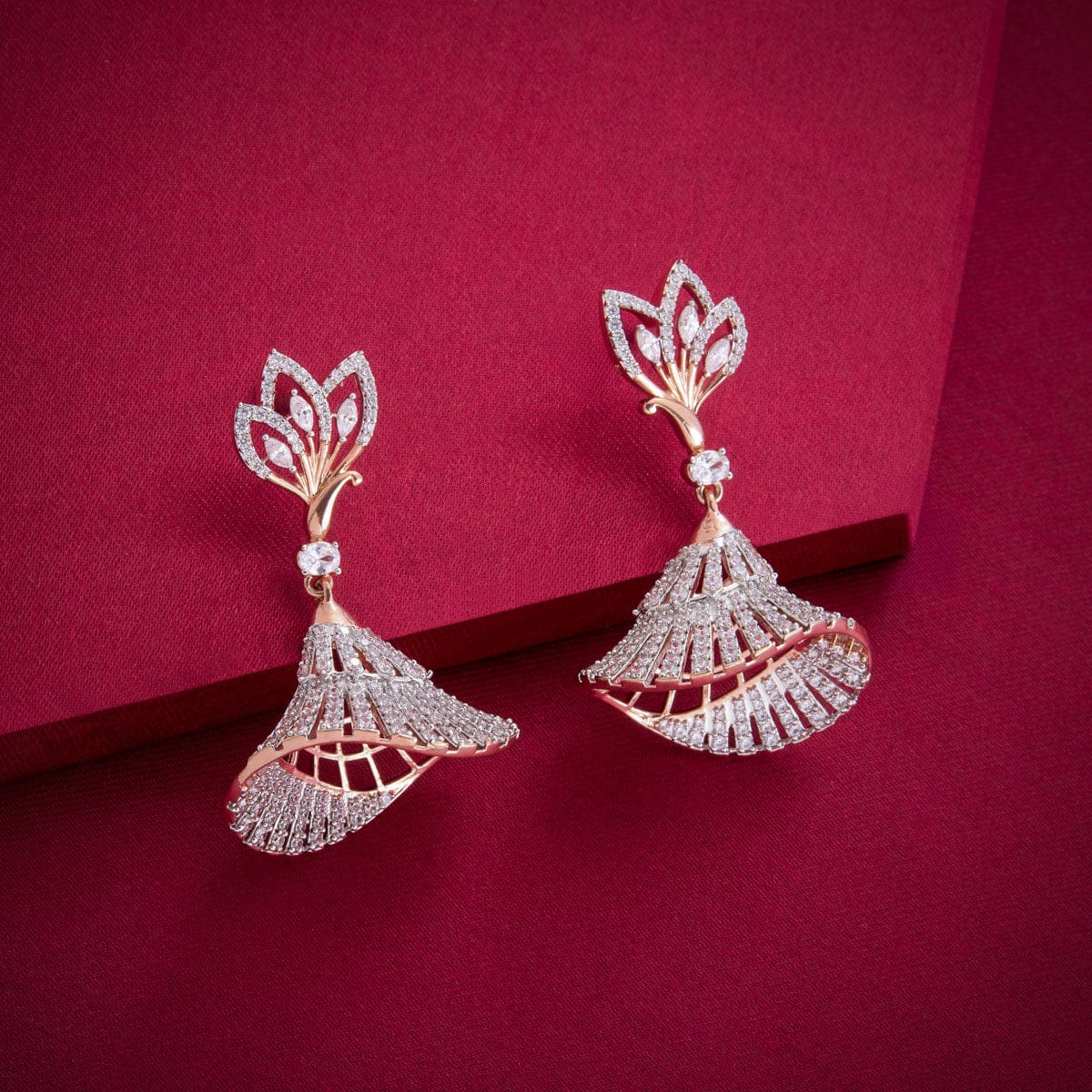 Zircon Earring Zircon Earring 189259