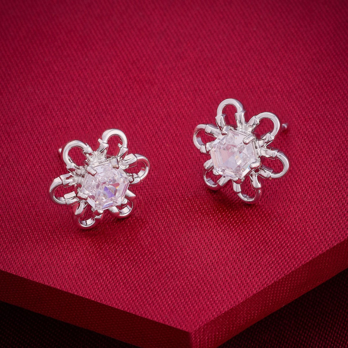 Zircon Earring Zircon Earring 189263