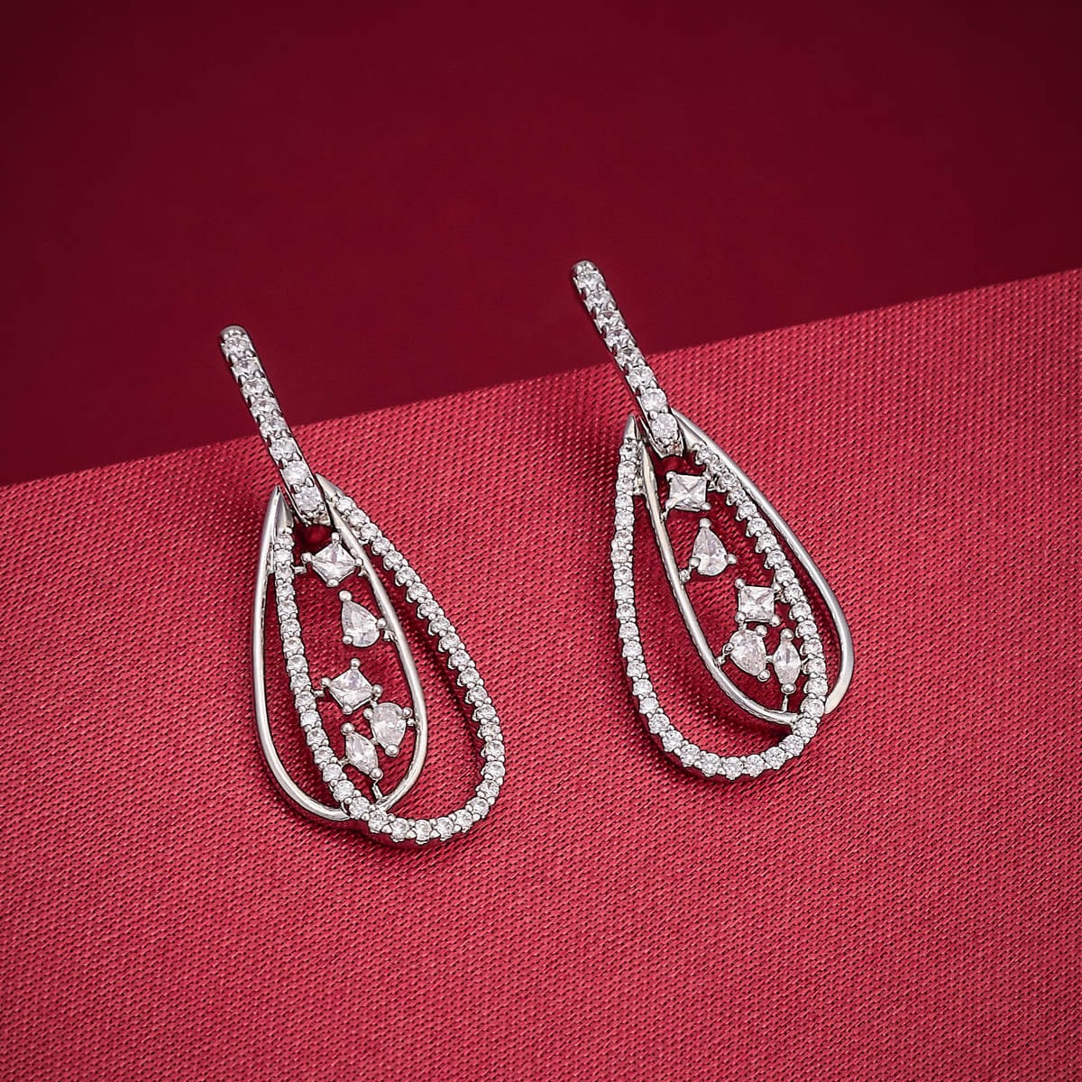 Zircon Earring Zircon Earring 189266