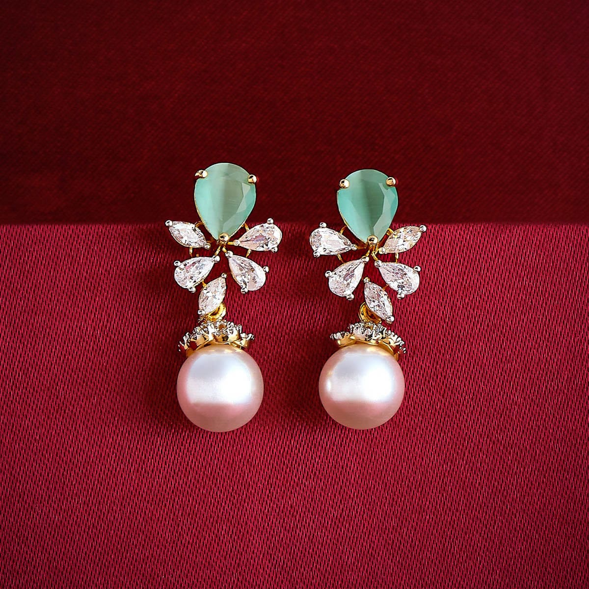 Zircon Earring Zircon Earring 190315