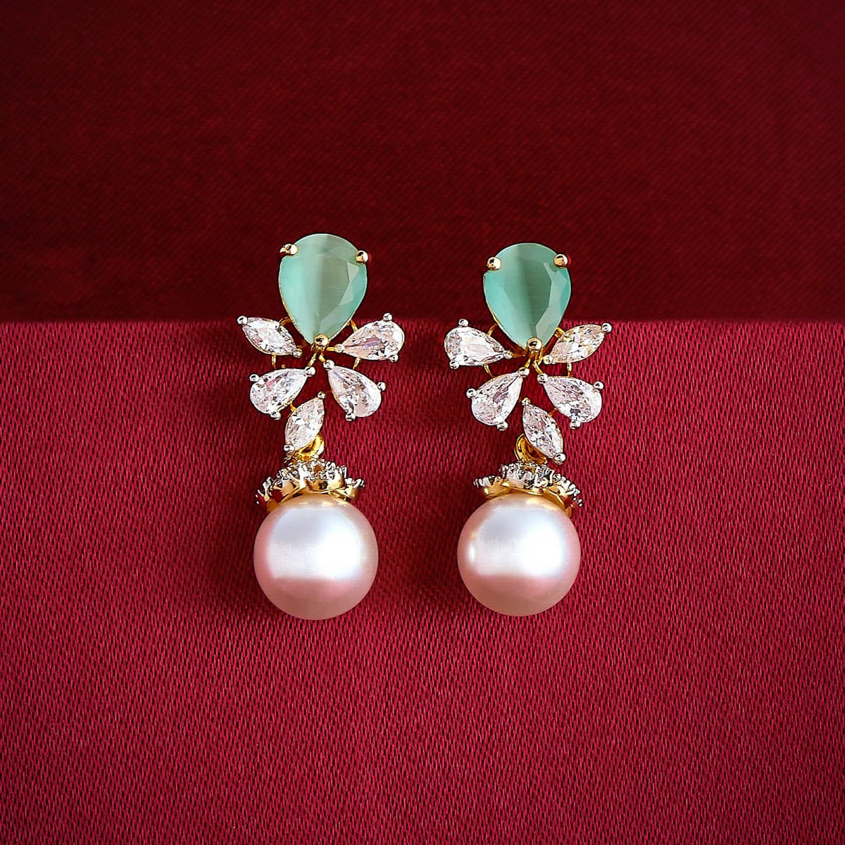 Zircon Earring Zircon Earring 190315