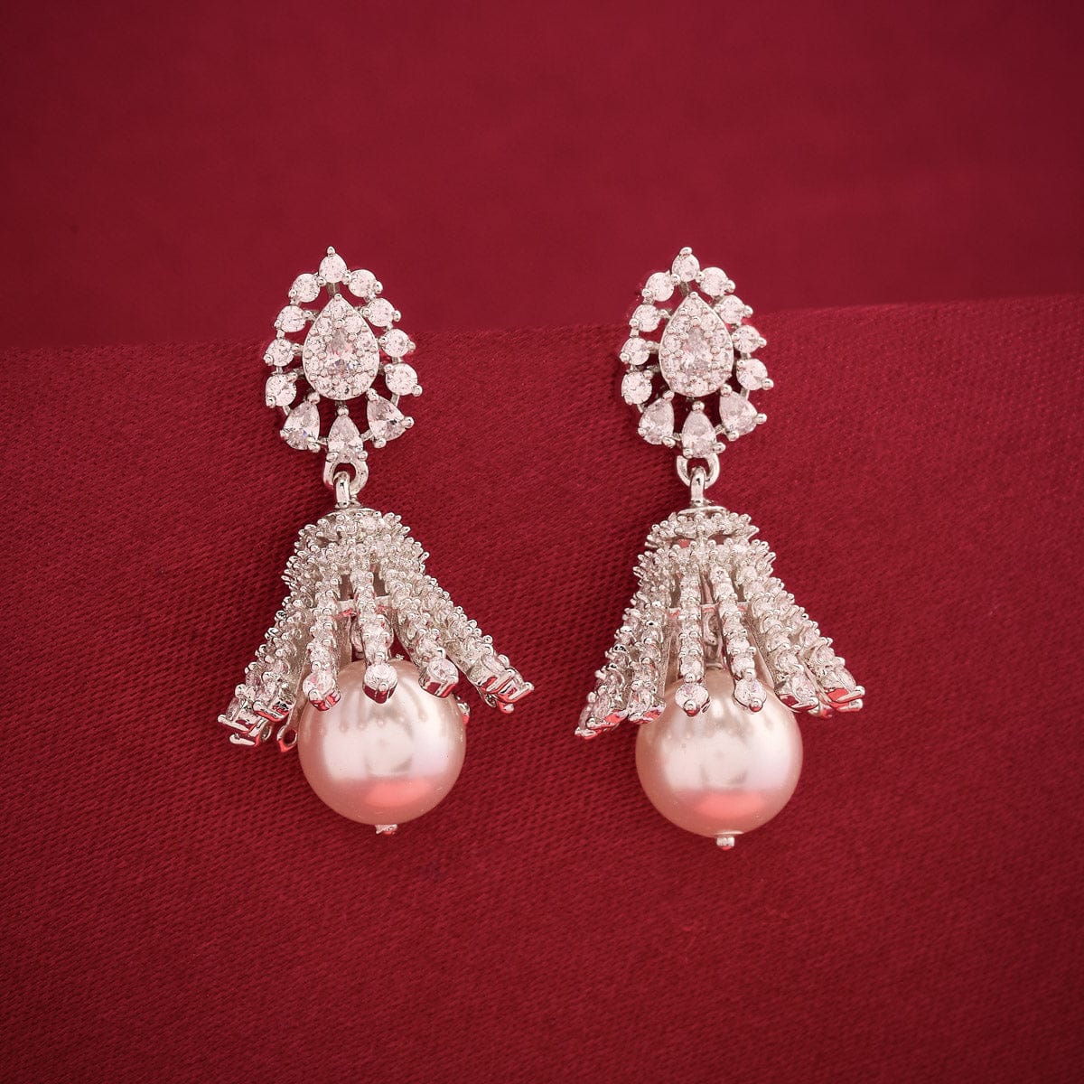 Zircon Earring Zircon Earring 190319