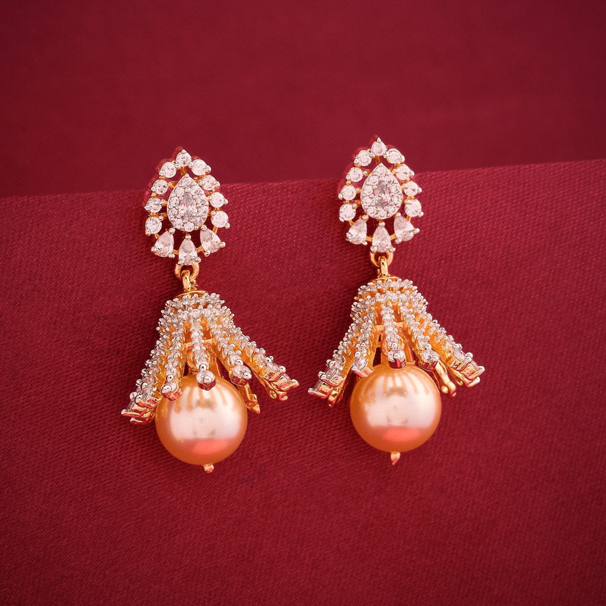 Zircon Earring Zircon Earring 190319