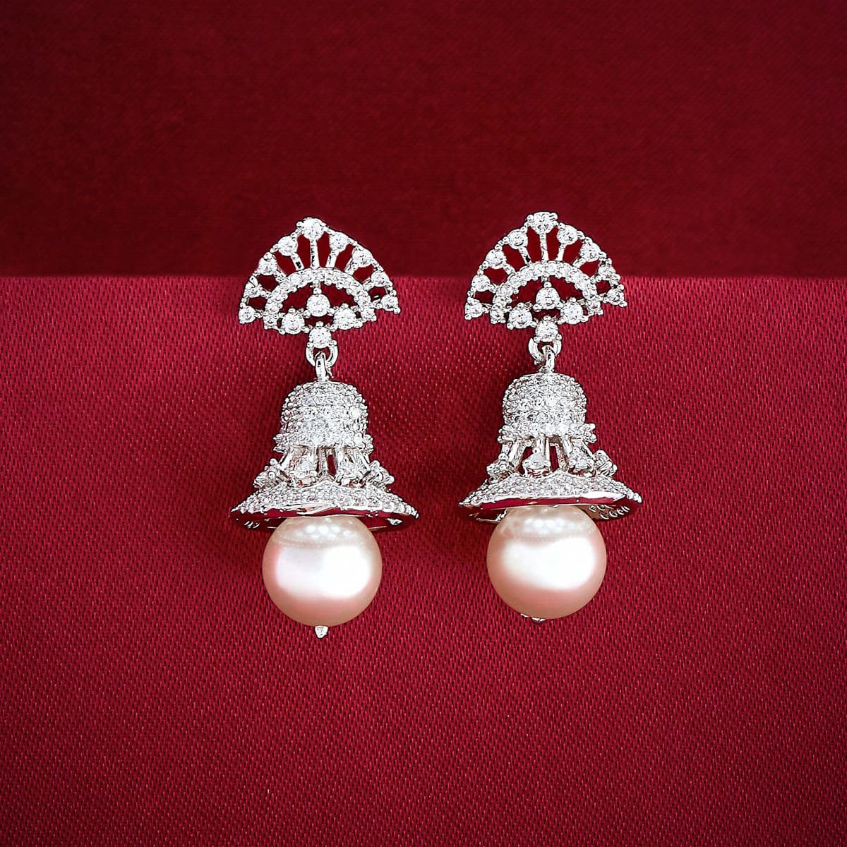 Zircon Earring Zircon Earring 190320