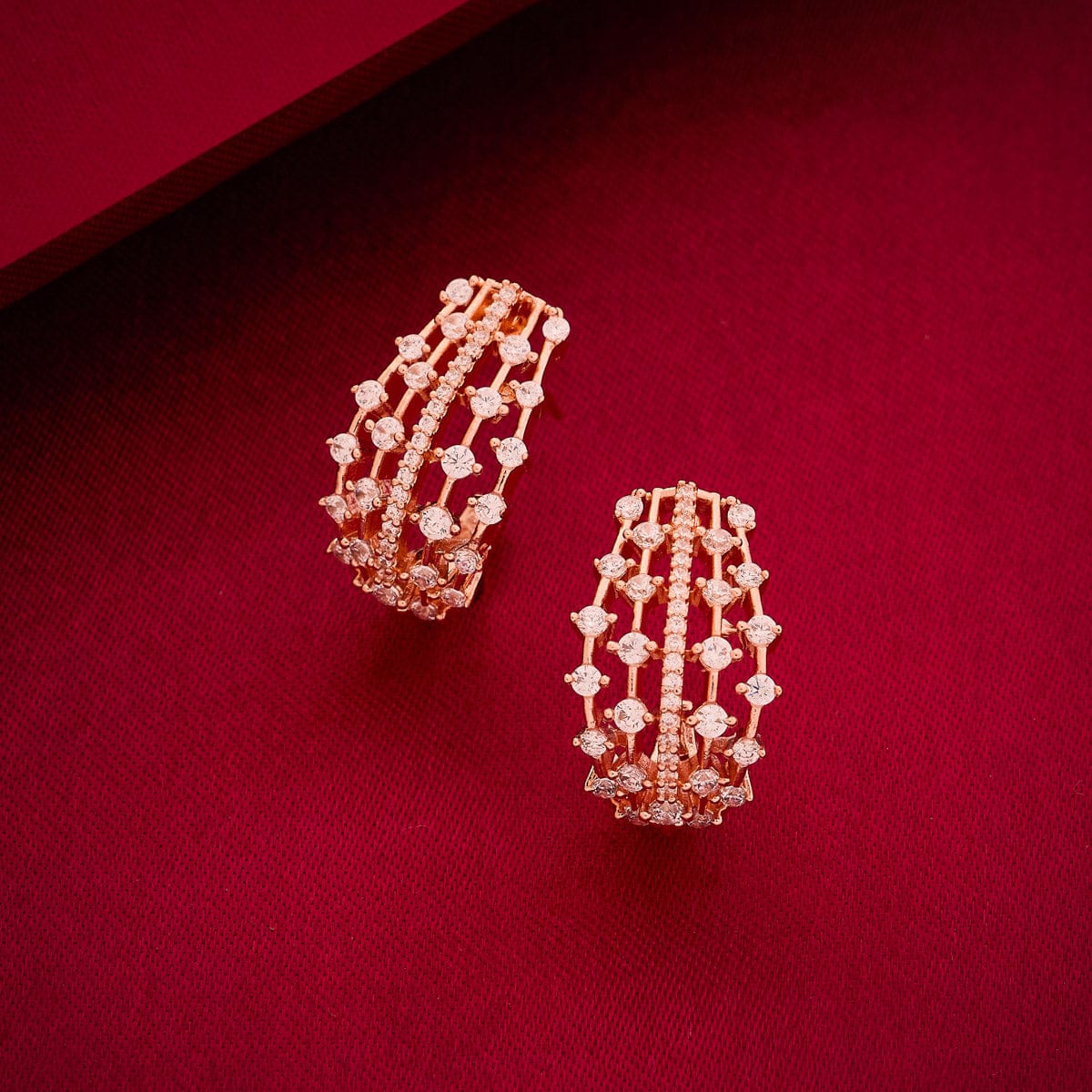 Zircon Earring Zircon Earring 190323