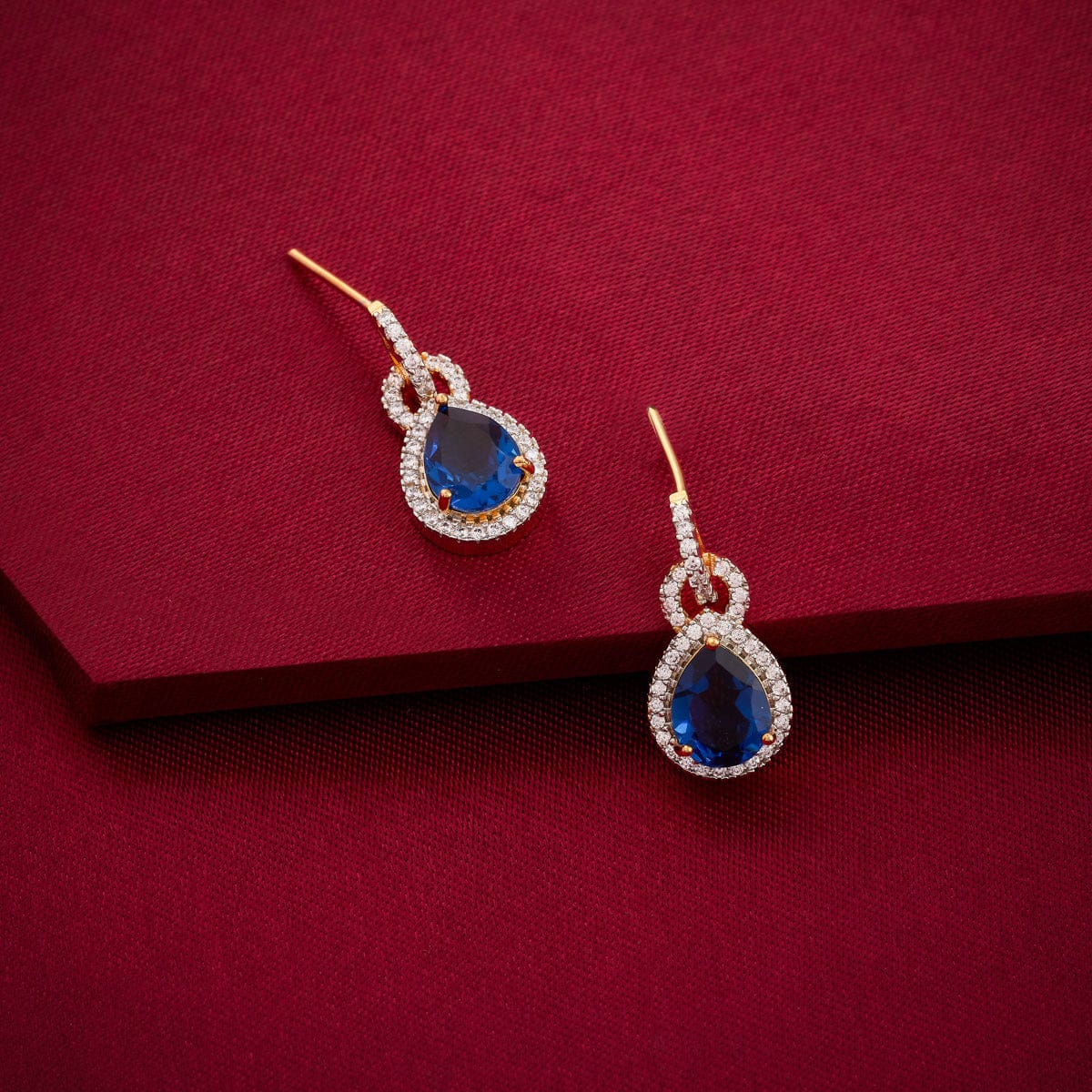 Zircon Earring Zircon Earring 190349