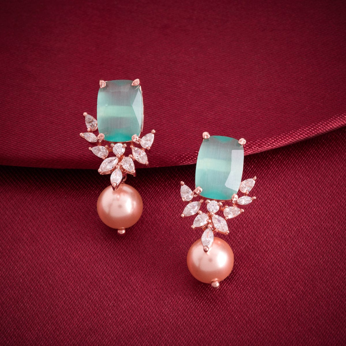 Zircon Earring Zircon Earring 190422