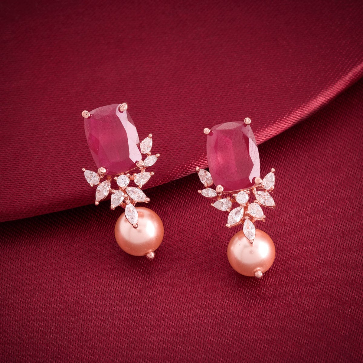 Zircon Earring Zircon Earring 190422